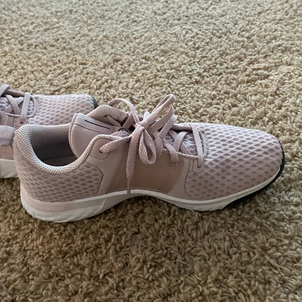 Nike Renew Running Shoe - Picture 5 of 9